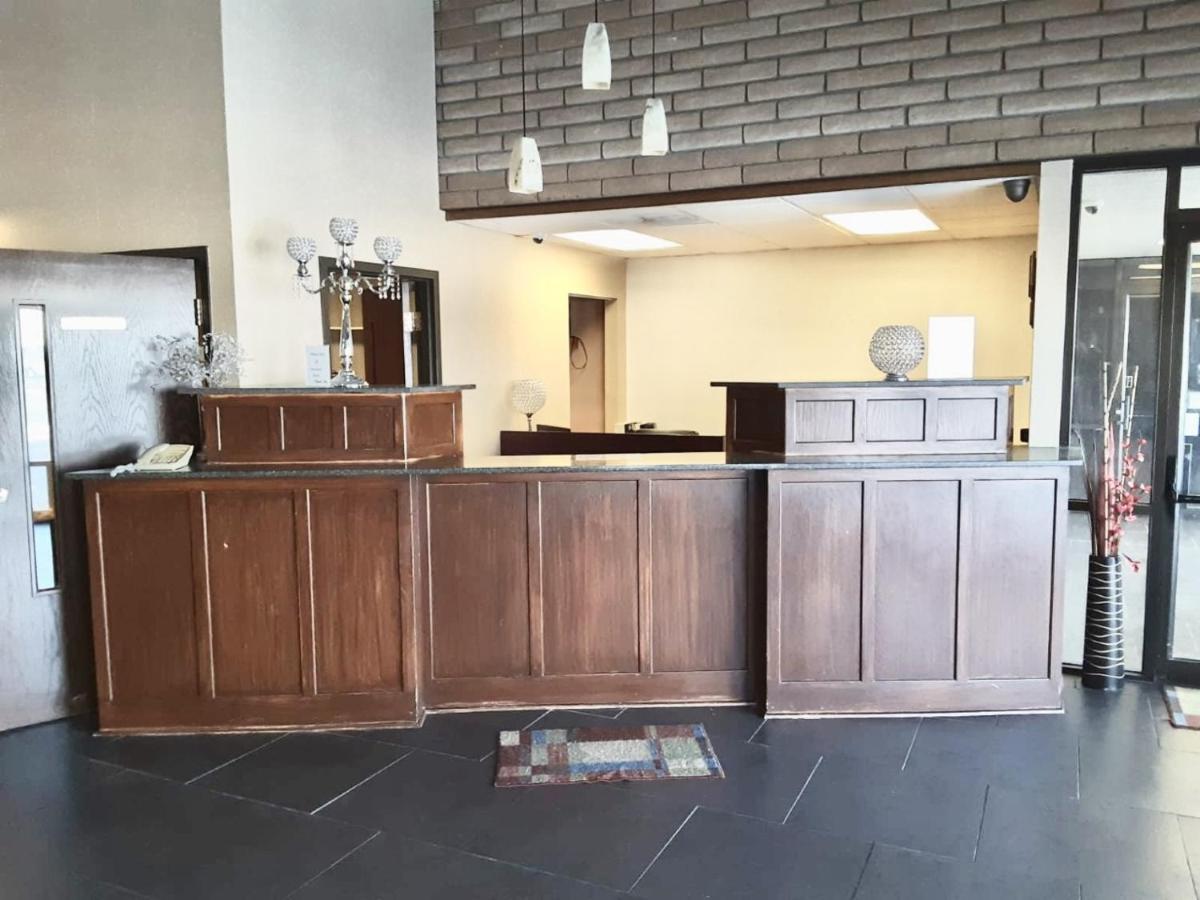 אמפוריה Eleven Boutique Hotel Llc מראה חיצוני תמונה
